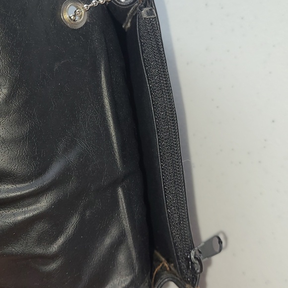 ID Wallet - Picture 4 of 5